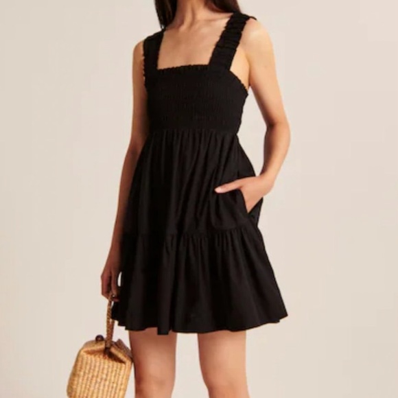 Abercrombie & Fitch Dresses & Skirts - NWT Abercrombie and Fitch smocked mini sundress